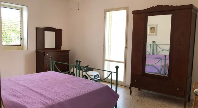 Villa a few Steps From the sea, Book Villa Hotels in Sicily with Parking, Parking