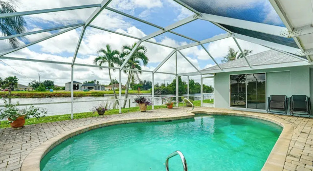 Коттедж Waterfront Home w/ Private Pool in Cape Coral