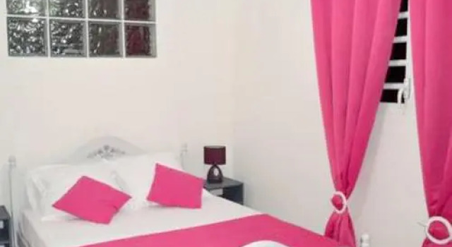 Holiday Home Pointe Lynch, Rezervovat Hotel Le Robert La Trinite