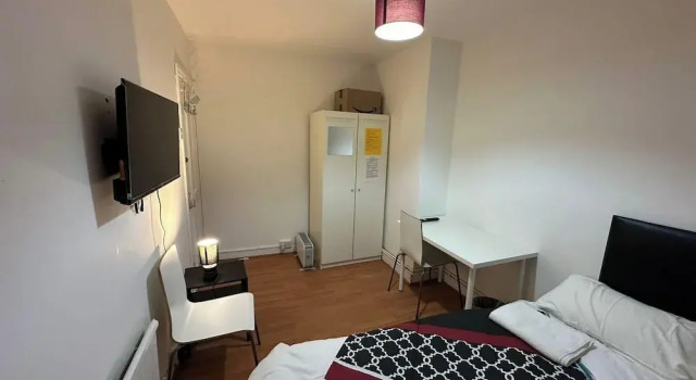 Spacious Flat - Sleeps 6 - Heart of London, Varaa Huoneisto Asunnot kohteessa Merseyside, Huoneisto