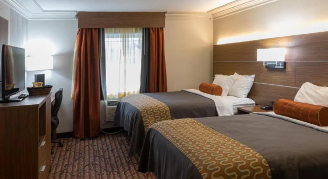 Четырёхместный номер Standard Kalika Hotel
