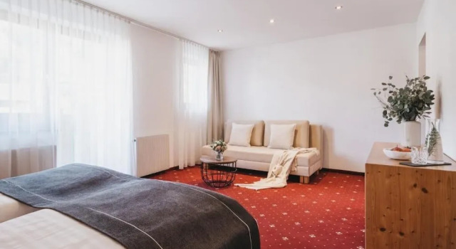 Полулюкс Hotel Vier Jahreszeiten