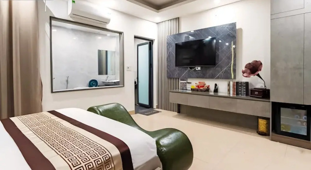 GRAD Queen Luxury Hotel