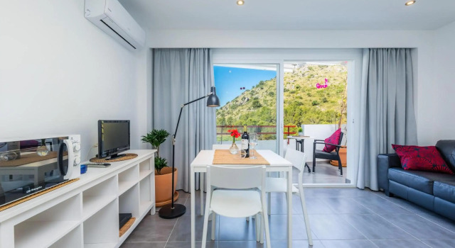 Estudio Calarojas, Book Hotel Alcudia Majorca