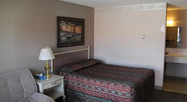 Camrose Motel