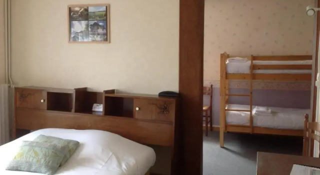 Четырёхместный номер Standard Logis Auberge De La Plaine