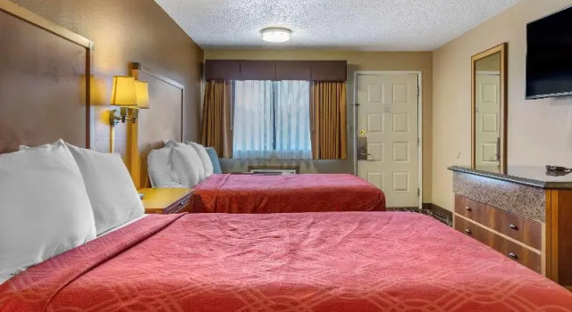 Четырёхместный номер Standard Econo Lodge Ellensburg Near University
