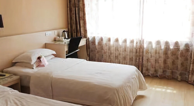 Ji Hotel (Changchun Railway Station)