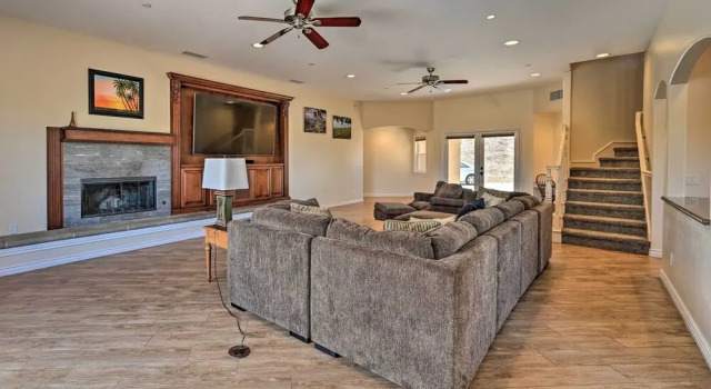 Luxe Vista Getaway w/ Private Pool & Hot Tub!, Rezerwuj Hotel Vista San Diego County