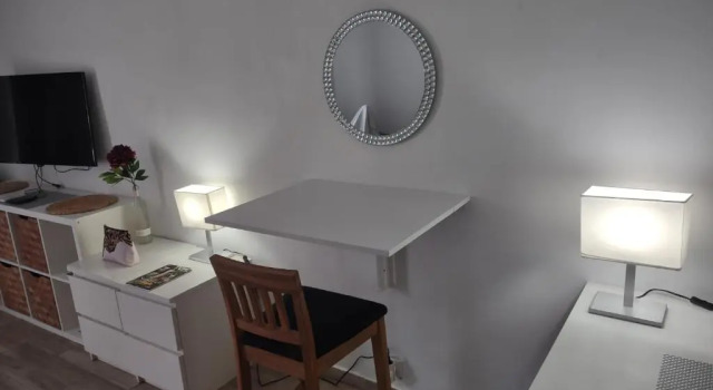 Puerto Banus Suite Marbella terraced with gardens access and 5mins walk to the beach, Забронировать Отель Марбелья Коста-дель-Соль, рядом с Casino Marbella