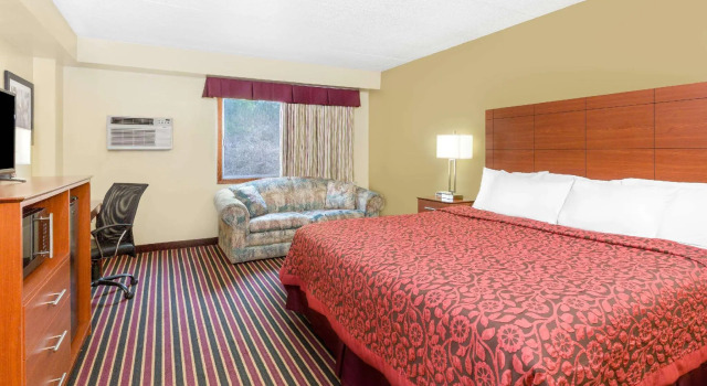 Двухместный люкс Days Inn by Wyndham Newton