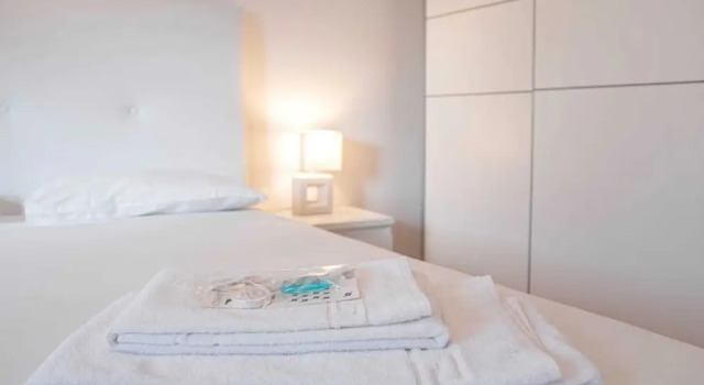 Peaceful and Serene 3 Bedroom Apartment in Lisbon, Забронировать Апартаменты/квартира Апартаменты Лиссабона, рядом с Кабу Руйву, Апартаменты/квартира