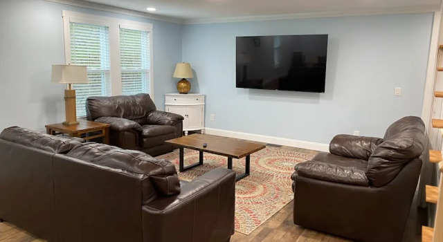 Коттедж с 5 комнатами 1st Class Rentals The Thurman Munson House