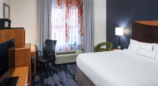 Fairfield Inn & Suites by Marriott Orlando at SeaWorld