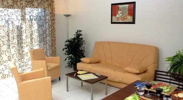 B&B HOTEL Clermont-Ferrand Gerzat, Забронировать Апартаменты/квартира Жерза Пюи-де-Дом
