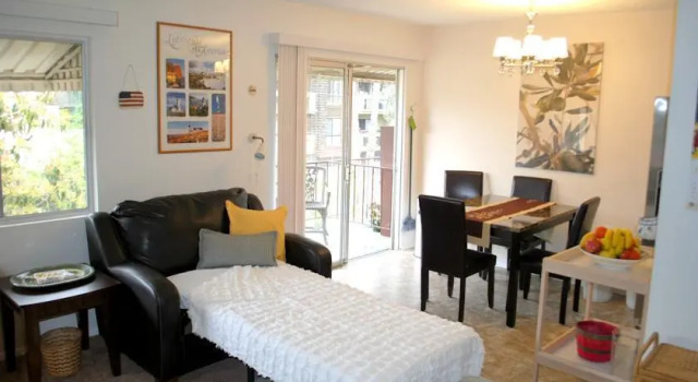Downtown Chestnut Apartment, Забронировать Апартаменты/квартира Отели Лонг-Бич с завтраком, рядом с International City Theatre, Завтраки