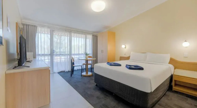 Двухместный номер Comfort с балконом и с видом на внутренний двор Toowoomba Motel