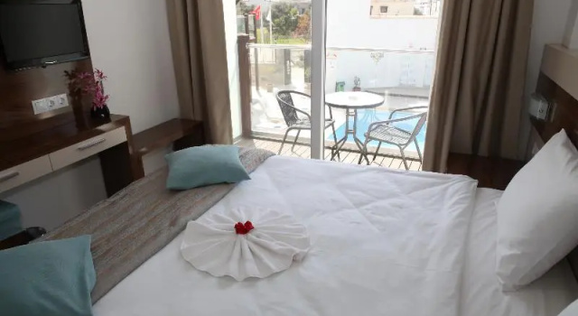 Двухместный номер Standard с балконом Cotton Boutique Hotel 16+