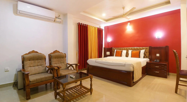Люкс FabHotel Harshavardhana Inn