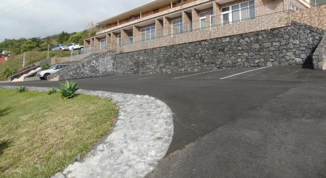 Marficas Hostel, Prenota Ostello Urzelina Sao Jorge Island
