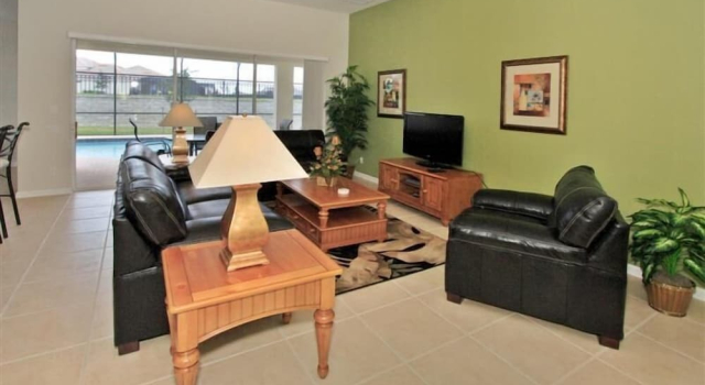 5 BR Teascone Blvd Sleeps 10