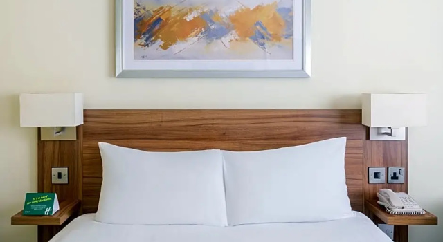 Трёхместный номер Standard Holiday Inn Glasgow - East Kilbride by IHG