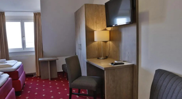 Трёхместный номер Standard Hotel Maurer
