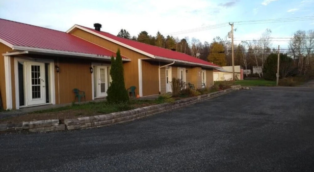 Motel Le Saint Alex, Boek Motel Motels in Mauricie, Motel