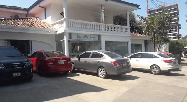 Hotel Casa Jardin