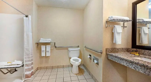 Habitación cuádruple Estándar Best Western Plus Howe Inn