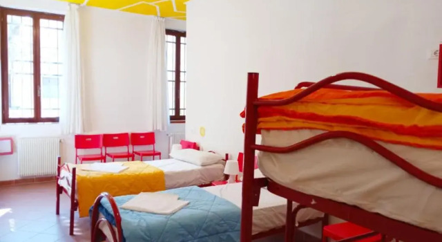 Ostello S. Fosca - CPU Venice Hostels, Забронировать Хостел Хостелы Венеции, рядом с Консульство Франции в Венеции, Хостел