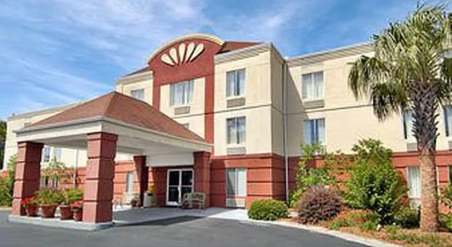 Четырёхместный номер Standard Comfort Inn N Myrtle Beach Barefoot Landing