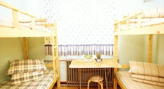 Кровать в общем номере (женский номер) Qingdao Little Times Youth Hostel  May4th Square Store
