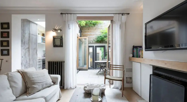 Retreat to a Stylish 1 Bedroom Flat in Chelsea, Забронировать Апартаменты/квартира Лондон Большой Лондон, рядом с Церковь Св. Луки
