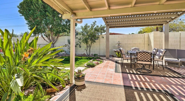 Scottsdale Retreat w/ Hot Tub, 2 Mi to Old Town