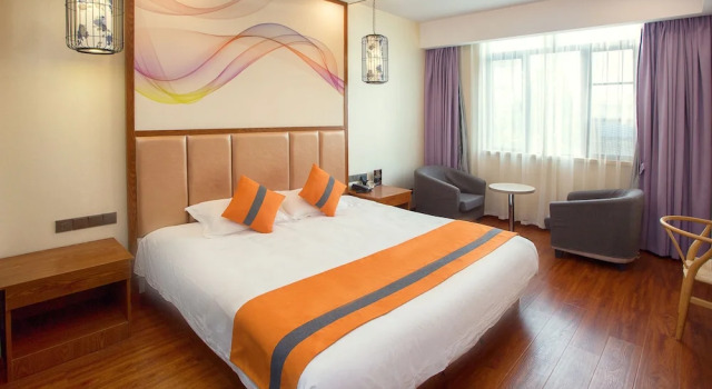 Номер Classic Shanghai Linxi Hotel-Free shuttle bus to Pudong Airport and Disneyland