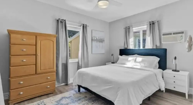 Dream 4 Bed Oasis With Pool Parking For 2 Cars, Забронировать Отель Отели Miami Metropolitan Area 3 звезды, 3*