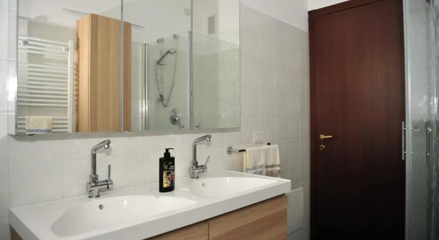 Moderno Trilocale Laura, Book Hotel Dalmine Bergamo