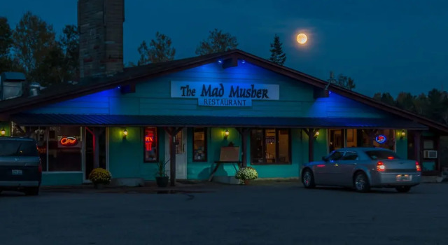 The Mad Musher - Hostel, Varaa Hostelli  