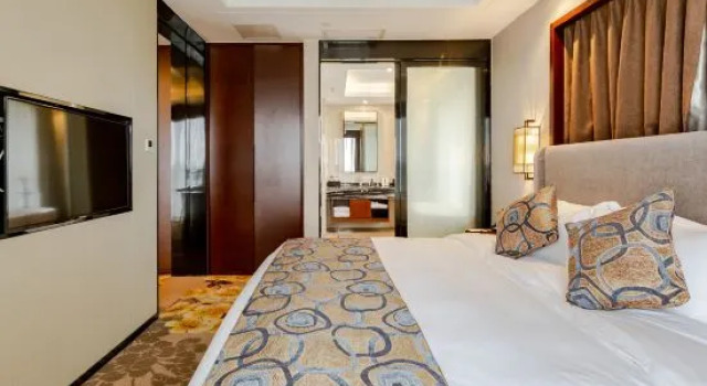 Люкс Deluxe United Kingson HoteL
