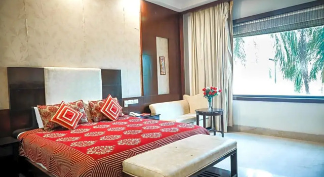 Номер Luxury Hotel Airport Residency