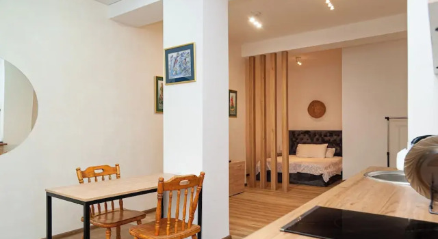 Cute Ground Floor with Free Parking, Prenota Appartamento Tbilisi Tbilisi Region