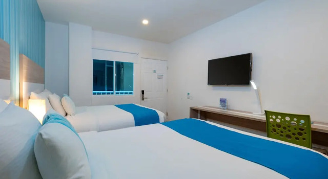 Четырёхместный номер Standard Aqualina Inn