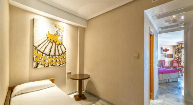 Семейный полулюкс с балконом и с видом на море Hotel Balcón de Europa