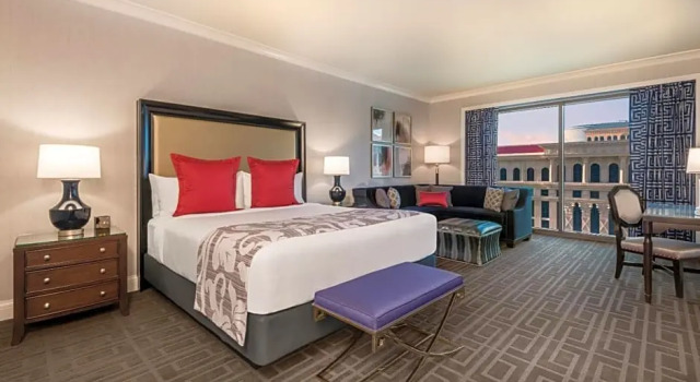 Двухместный номер Palace с видом на бассейн Caesars Palace Hotel & Casino