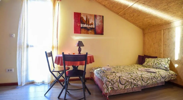 Трёхместный номер Standard San Art Floating Hostel & Apartments