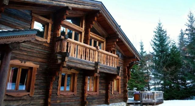 Chalet in La Tania Near Ski Slopes, Забронировать Шале Виллы Овернь-Рона-Альпы, Вилла