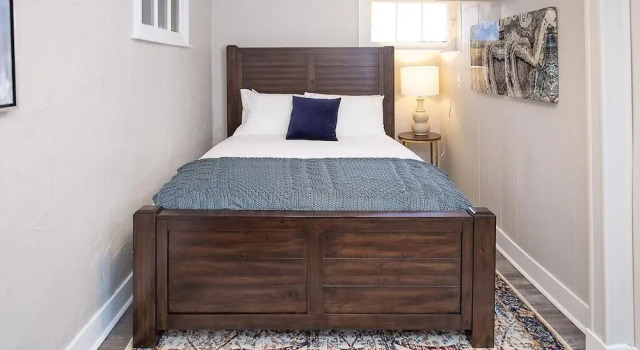 Cozy Carriage House | Walk to UNC | + Free Bikes, Rezerwuj Dom wakacyjny Greeley Kolorado