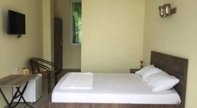 Summer House, Book Hotel Batumi 