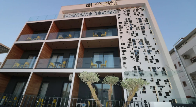 Valmar Hotel